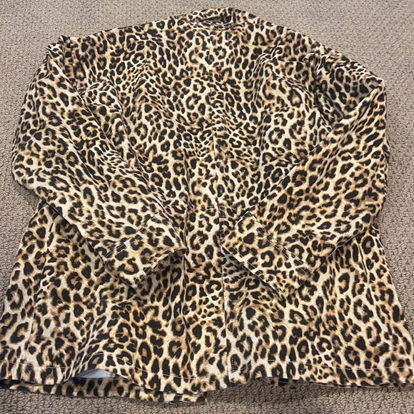 Leopard 🐆 print jacket - Picture 6 of 6